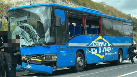 Autobus da Catania a Gela .